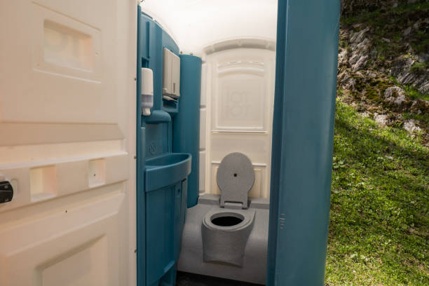 Portable Toilet Options We Offer in Seaman, OH